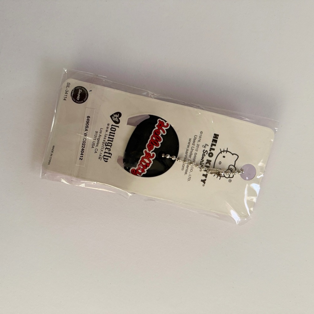 Hello Kitty Loungefly Key Cap - Picture 4 of 4